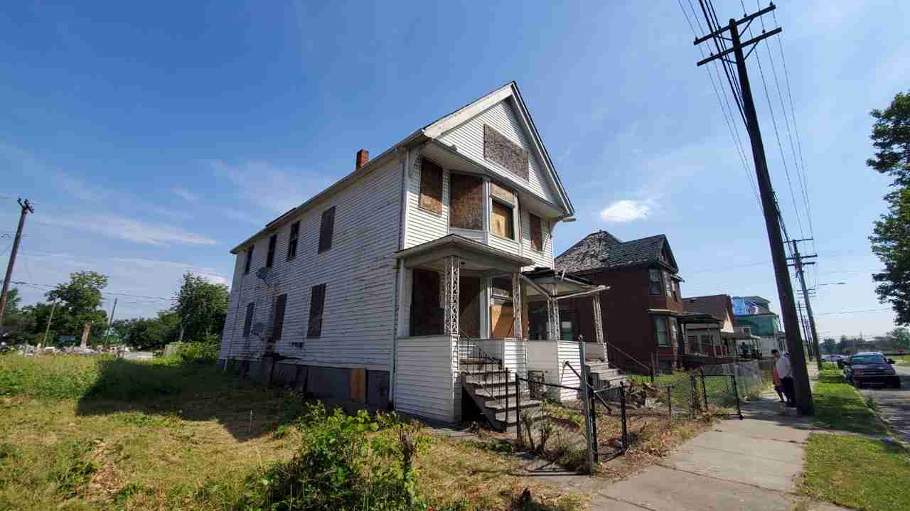 3687 Benson exterior 6-28-19 (2).jpg